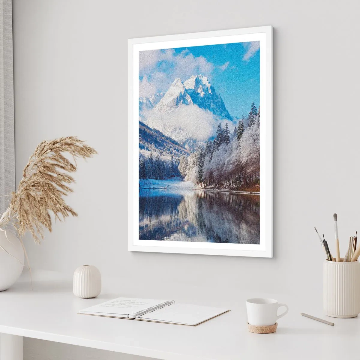 Plakat w białej ramie - Śnieżna straż - 40x50 cm