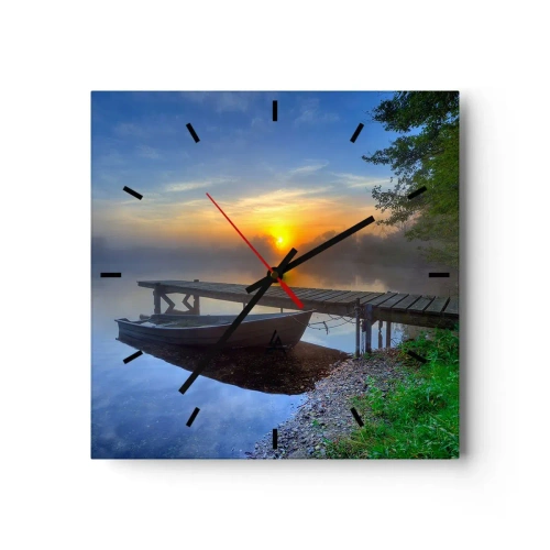 Zegar ścienny - Pomost nad jeziorem o wschodzie słońca z łodzią przy brzegu - 30x30cm - Jak zwyczajne zamienia się w magiczne - Nowoczesna dekoracja ścienna do salonu i sypialni ARTTOR