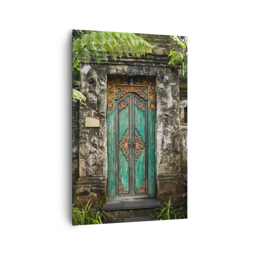 Obraz na płótnie - Dekoracyjne drzwi otoczone tropikalną roślinnością - 80x120cm - Drzwi do egzotycznego świata - Nowoczesna dekoracja ścienna do salonu i sypialni ARTTOR