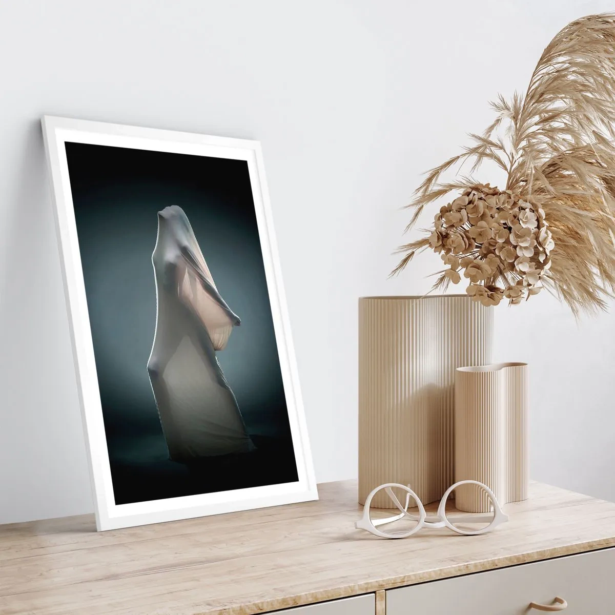 Plakat w białej ramie - Ukryte pragnienia - 30x40 cm