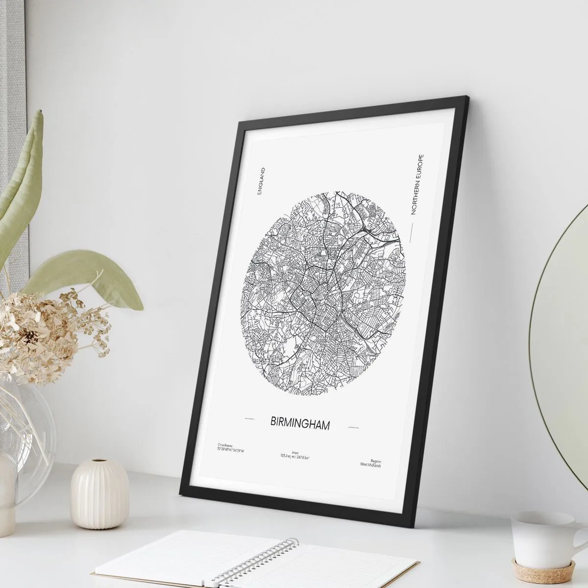 Plakat w czarnej ramie - Minimalistyczna mapa Birmingham w czarno-białym stylu - 50x70cm - Anatomia Birmingham - Nowoczesna dekoracja ścienna do salonu i sypialni ARTTOR