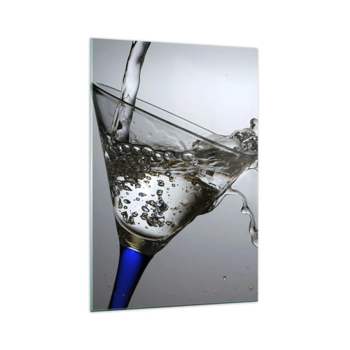 Obraz na szkle - Szklanka z wodą w ruchu na jasnym tle - 70x100cm - Krystaliczna woda w kryształowym szkle - Nowoczesna dekoracja ścienna do salonu i sypialni ARTTOR