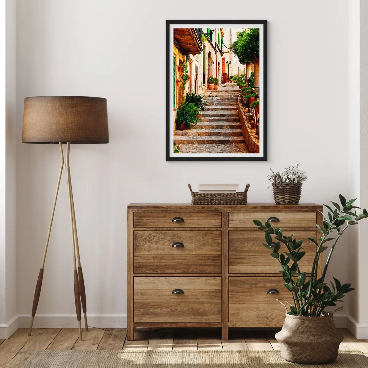 Plakat w czarnej ramie - Urok śródziemnomorskiej uliczki - 50x70cm - Czar hiszpańskich wakacji - Nowoczesna dekoracja ścienna do salonu i sypialni ARTTOR