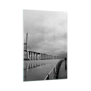 Obraz na szkle - Most wiszący nad wodą w czarno-białej tonacji - 80x120cm - Każdemu co mu się należy - Nowoczesna dekoracja ścienna do salonu i sypialni ARTTOR