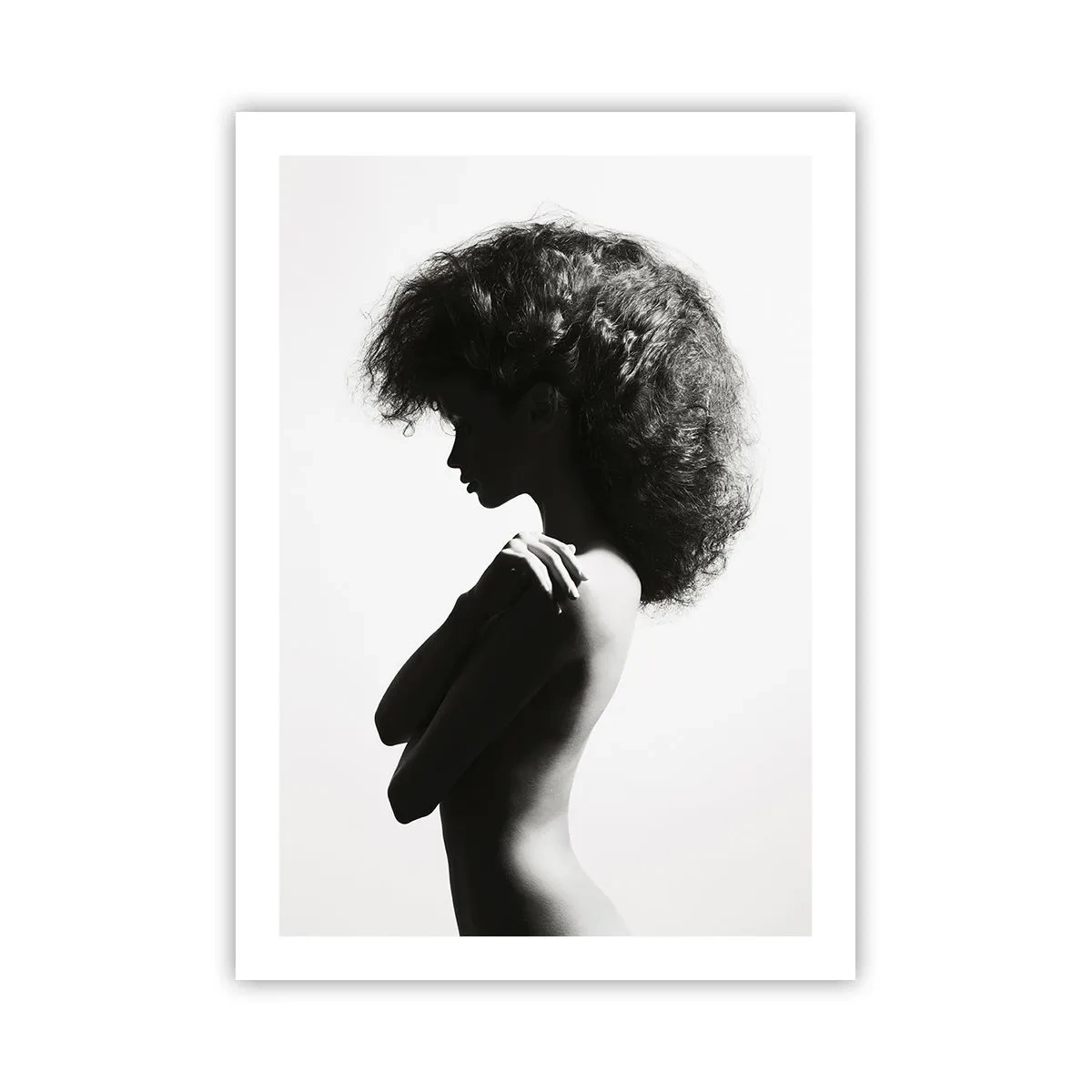 Plakat - Profil kobiety w czarno-białej eleganckiej fotografii - 50x70cm - Jak kwiat na smukłej łodydze - Nowoczesna dekoracja ścienna do salonu, kuchni i sypialni ARTTOR