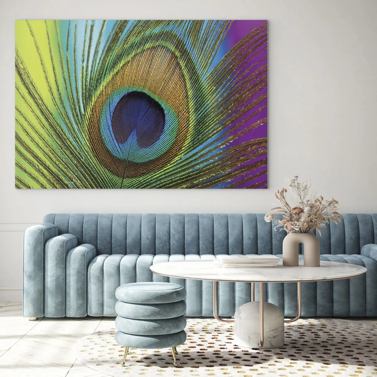 Obraz na szkle - Barwne pióro pawia w zbliżeniu - 70x50cm - Oko w oko - Nowoczesna dekoracja ścienna do salonu i sypialni ARTTOR