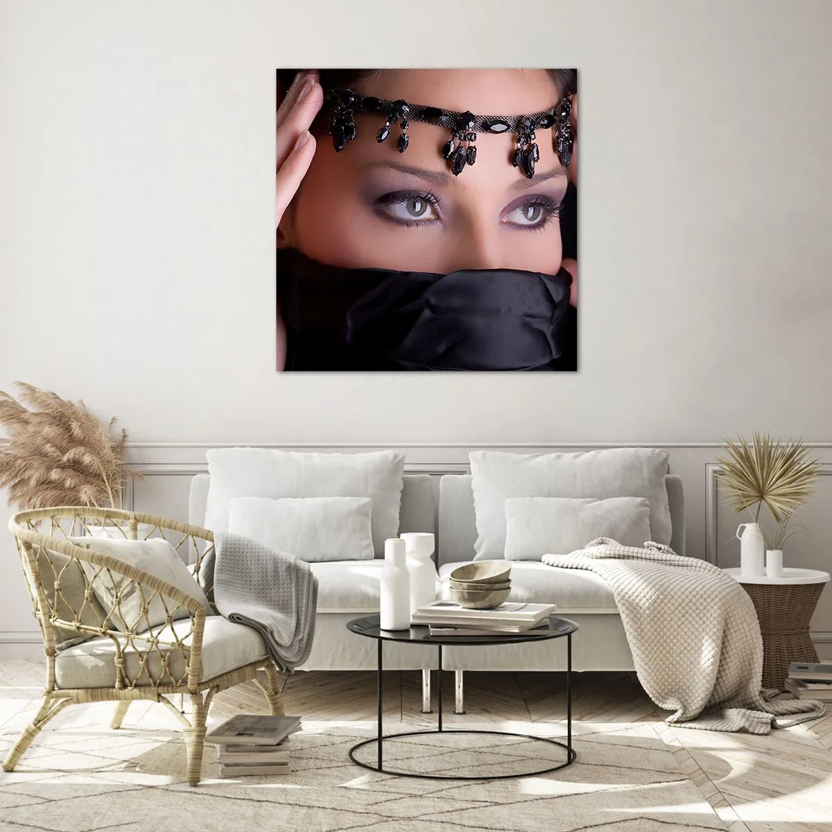 Obraz na szkle - Orientalna kusząca tajemnica - 70x70 cm