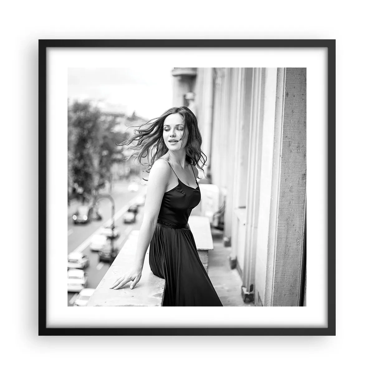 Plakat w czarnej ramie - Z pewnością paryżanka - 50x50 cm