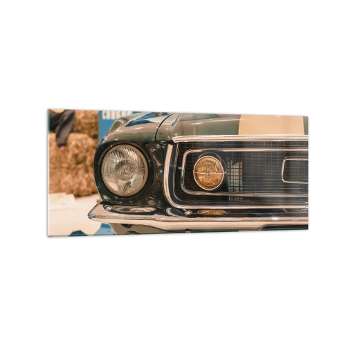 Obraz na szkle - Kultowy samochód retro w klasycznym otoczeniu - 120x50cm - Spotkanie z legendą - Nowoczesna dekoracja ścienna do salonu i sypialni ARTTOR