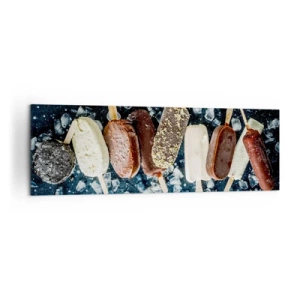 Obraz na płótnie - Kolorowe lody na patyku ułożone na lodzie z ciemnym tłem - 160x50cm - Smak gorącego lata - Nowoczesna dekoracja ścienna do salonu i sypialni ARTTOR