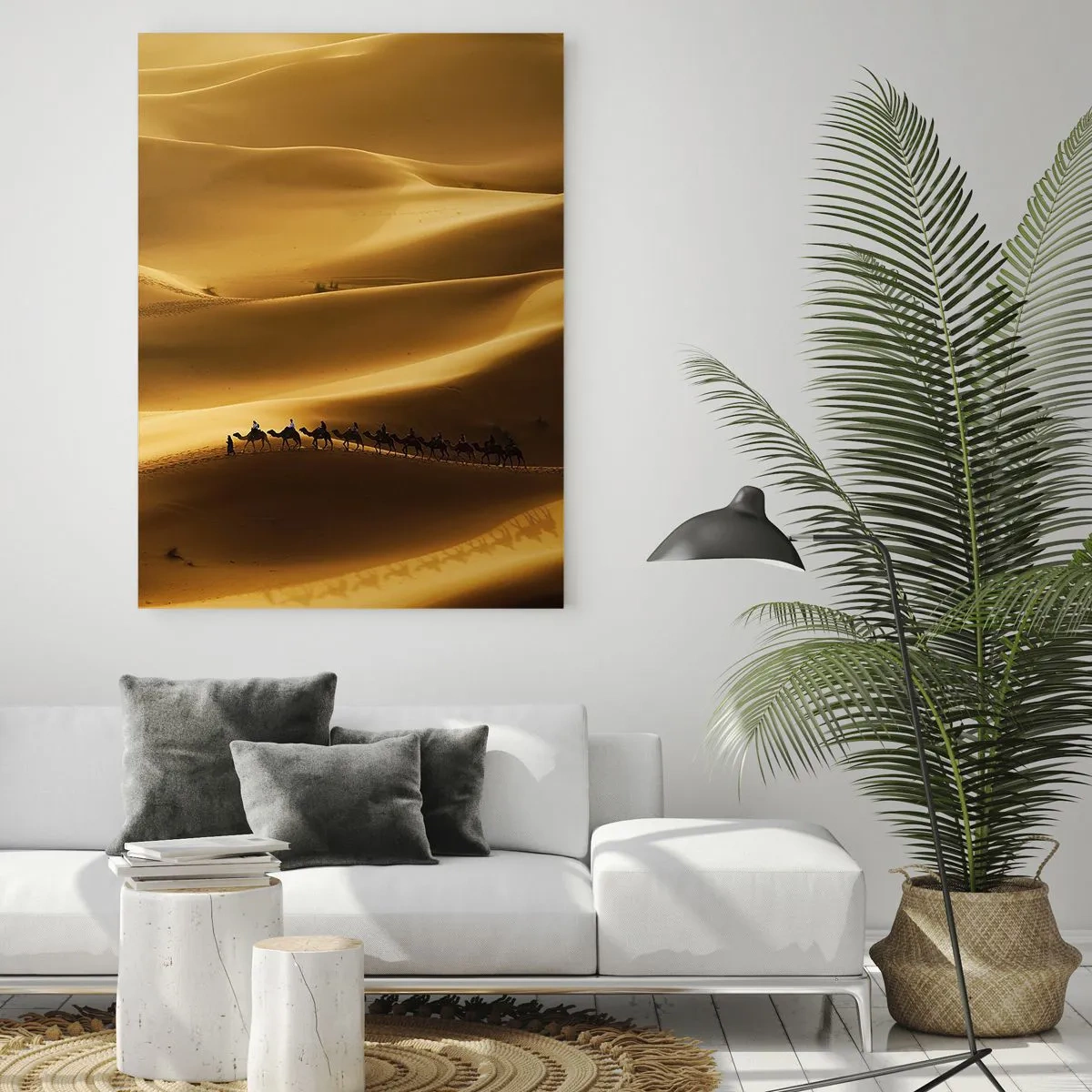 Obraz na szkle - Karawana na pustyni w promieniach słońca - 50x70cm - Karawana na falach pustyni - Nowoczesna dekoracja ścienna do salonu, kuchni i sypialni ARTTOR