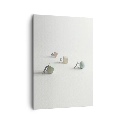 Obraz na płótnie - Miniaturowe postacie pchające geometryczne figury na jasnym tle - 50x70cm - Samo życie - Nowoczesna dekoracja ścienna do salonu, kuchni i sypialni ARTTOR