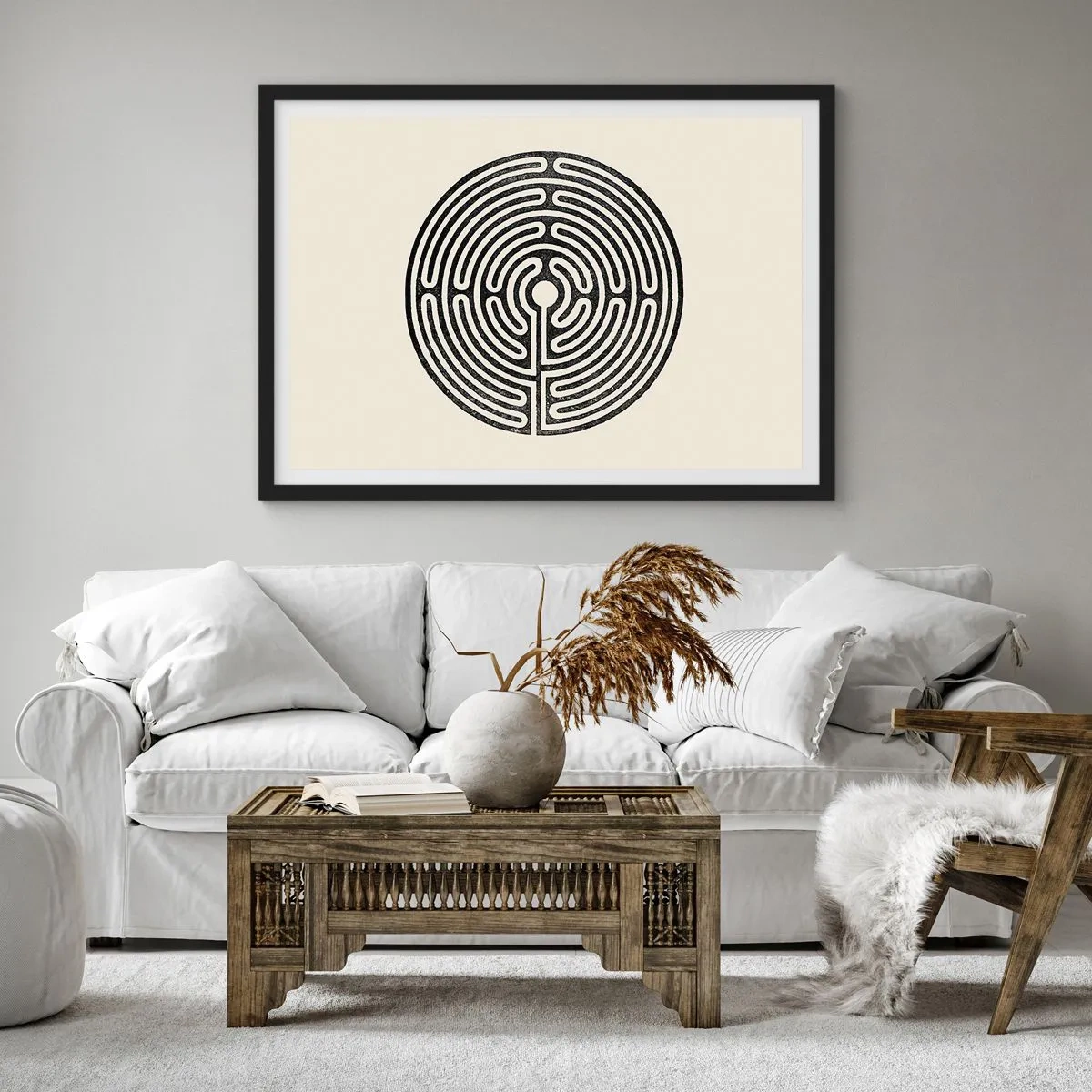 Plakat w czarnej ramie - Czarno-biały okrągły labirynt na jasnym tle - 70x50cm - Tajemniczy porządek - Nowoczesna dekoracja ścienna do salonu i sypialni ARTTOR