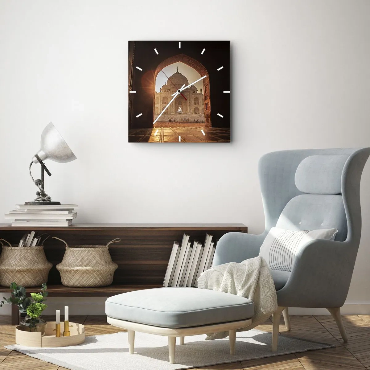 Zegar ścienny - Taj Mahal w promieniach słońca widziany z łuku bramy - 30x30cm - Pomnik nieziemskiej miłości - Nowoczesna dekoracja ścienna do salonu i sypialni ARTTOR