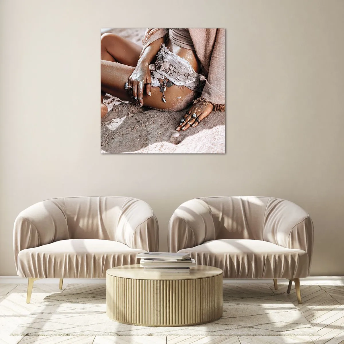 Obraz na szkle - Wyrzucona przez fale? - 40x40 cm