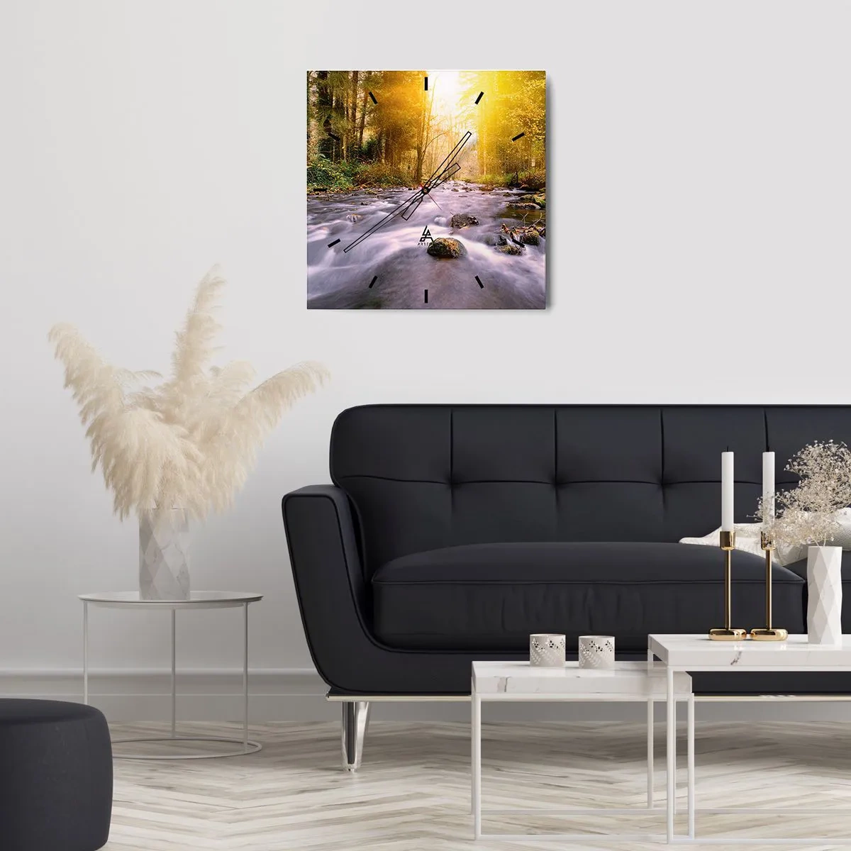 Zegar ścienny - Leśny strumień oświetlony promieniami słońca - 30x30cm - Malachit w srebrno-złotej oprawie - Nowoczesna dekoracja ścienna do salonu i sypialni ARTTOR