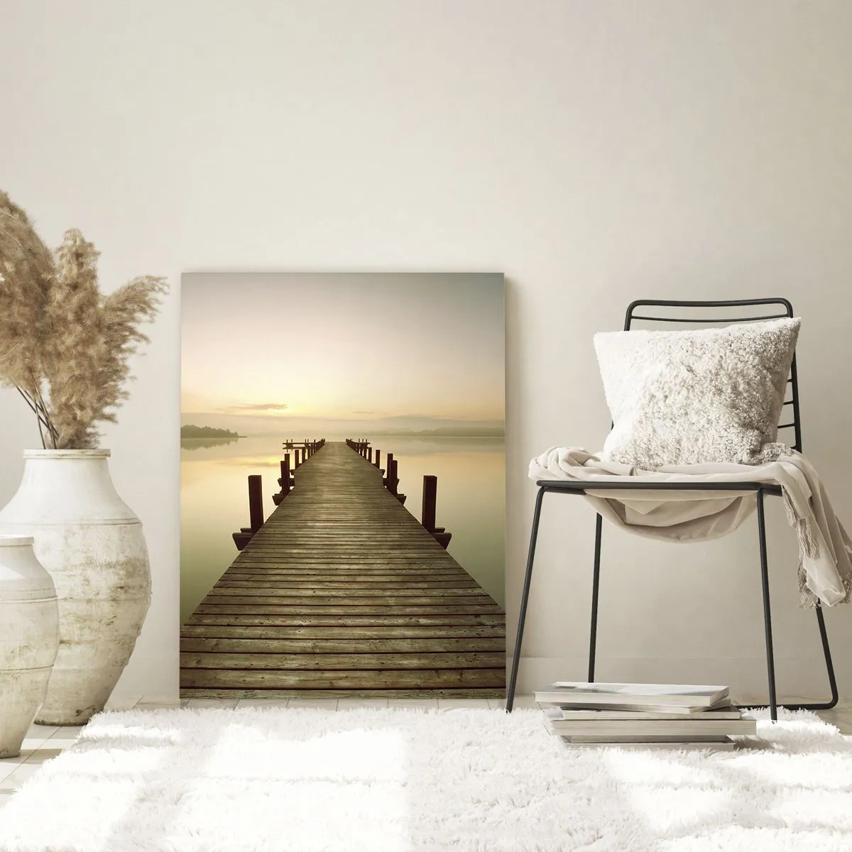 Obraz na szkle - Drewniany pomost na spokojnym jeziorze o świcie - 50x70cm - Przedświt, świtanie, światło - Nowoczesna dekoracja ścienna do salonu, kuchni i sypialni ARTTOR