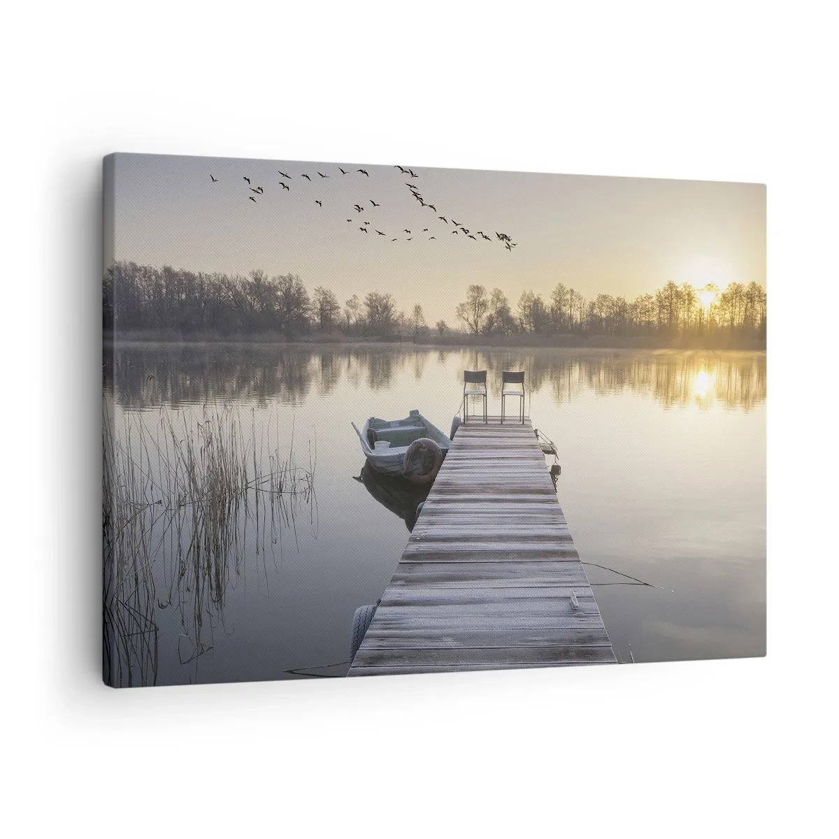 Obraz na płótnie - Pomost nad jeziorem o poranku z łódką i krzesłami - 70x50cm - Wrócę za jakiś czas - Nowoczesna dekoracja ścienna do salonu i sypialni ARTTOR