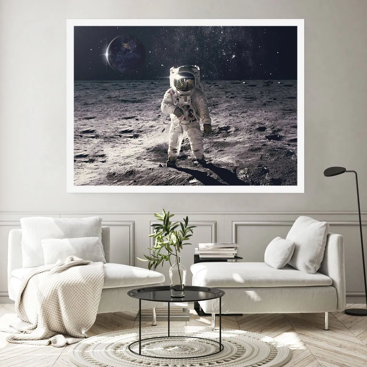 Plakat - Astronauta na powierzchni Księżyca z Ziemią w tle - 100x70cm - Pozdrowienia z Księżyca - Nowoczesna dekoracja ścienna do salonu i sypialni ARTTOR