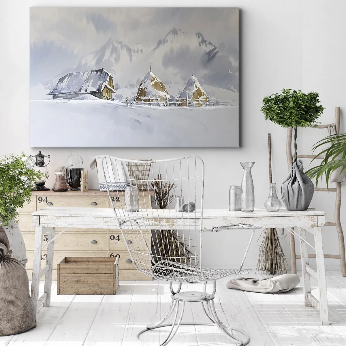 Obraz na płótnie - Zimowy krajobraz z chatą i stogami siana w górach - 70x50cm - W śnieżnej kotlinie - Nowoczesna dekoracja ścienna do salonu i sypialni ARTTOR
