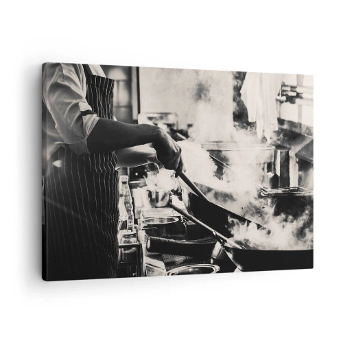 Obraz na płótnie - Kucharz przy pracy w kuchni z parą unoszącą się z patelni - 70x50cm - Alchemia smaków - Nowoczesna dekoracja ścienna do salonu i sypialni ARTTOR