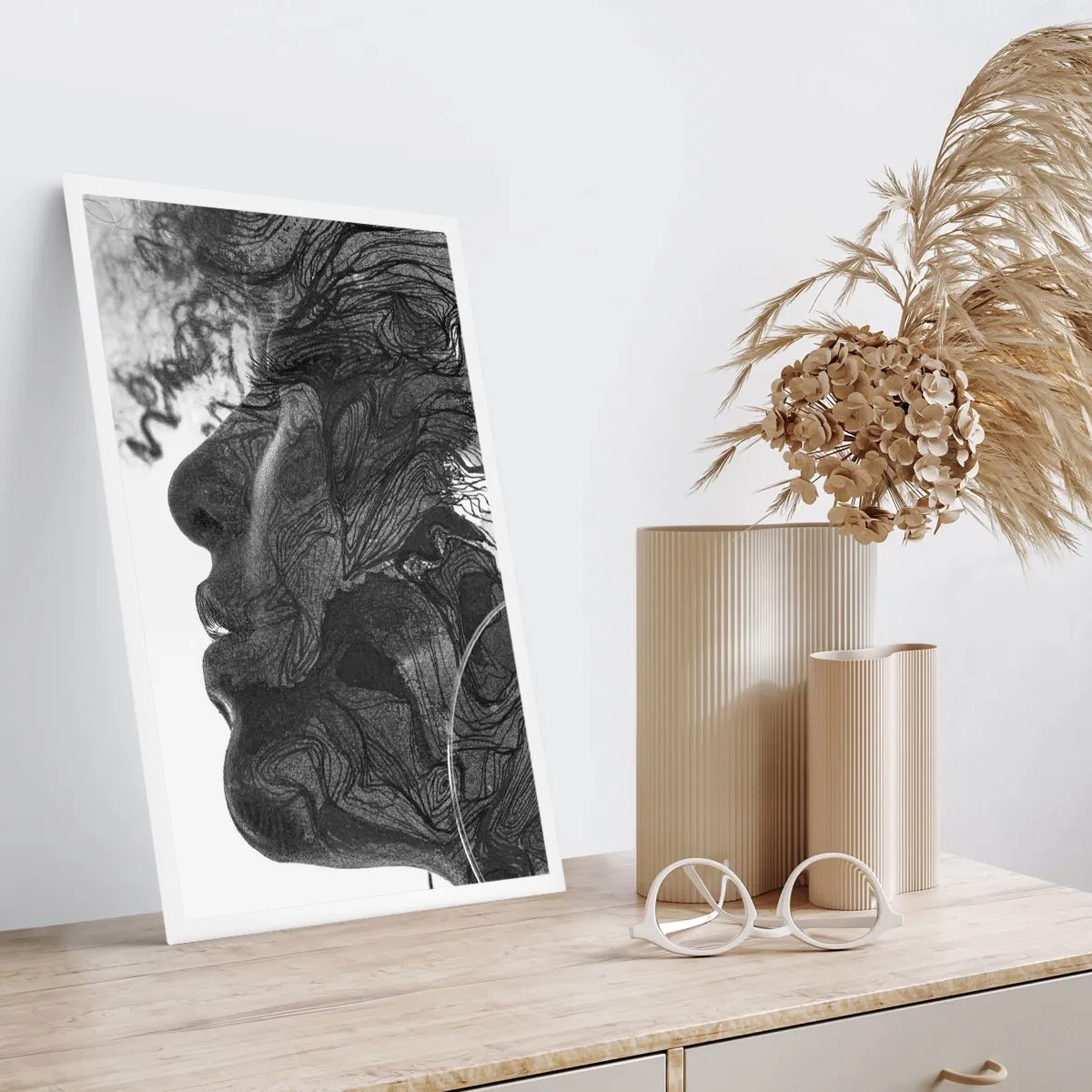 Plakat - Profil kobiecej twarzy z abstrakcyjnymi wzorami i detalami - 50x70cm - Zaplątana w marzeniach - Nowoczesna dekoracja ścienna do salonu, kuchni i sypialni ARTTOR