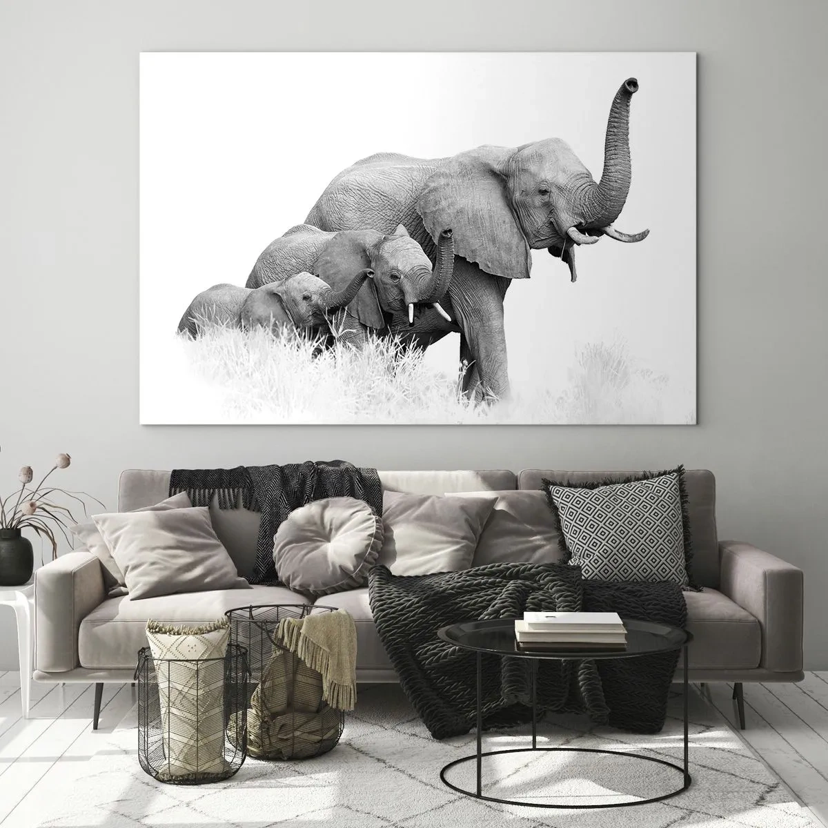 Obraz na szkle - Czarno-biała rodzina słoni w naturze - 70x50cm - Raz, dwa, trzy - Nowoczesna dekoracja ścienna do salonu i sypialni ARTTOR