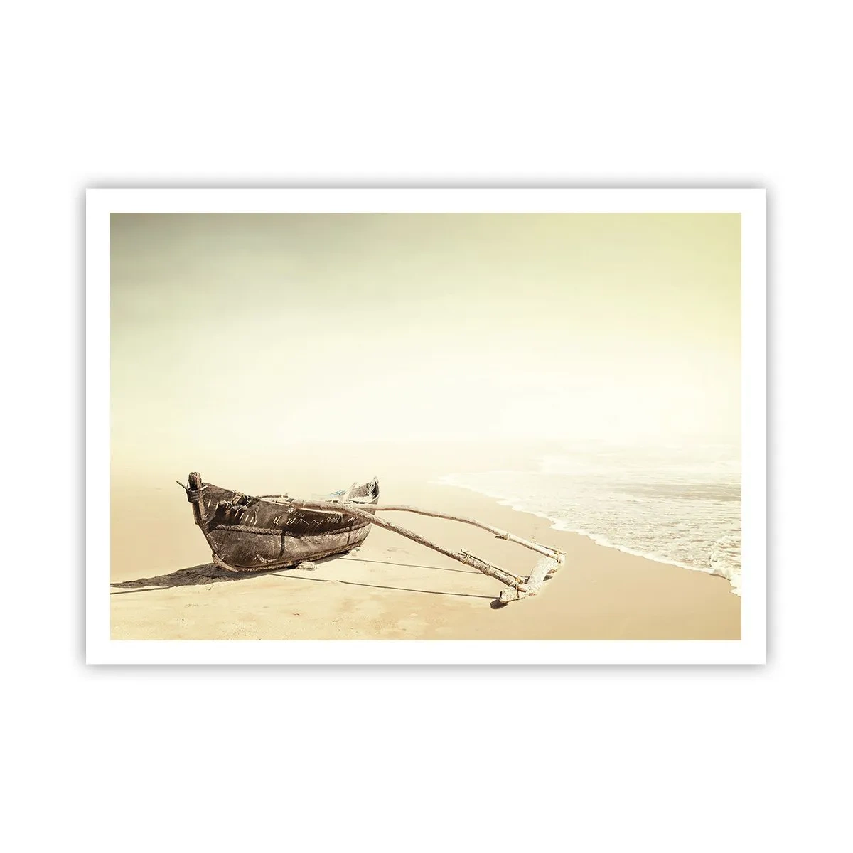 Plakat - Stara łódź rybacka na piaszczystej plaży - 100x70cm - Wspomnienie mórz południowych - Nowoczesna dekoracja ścienna do salonu i sypialni ARTTOR