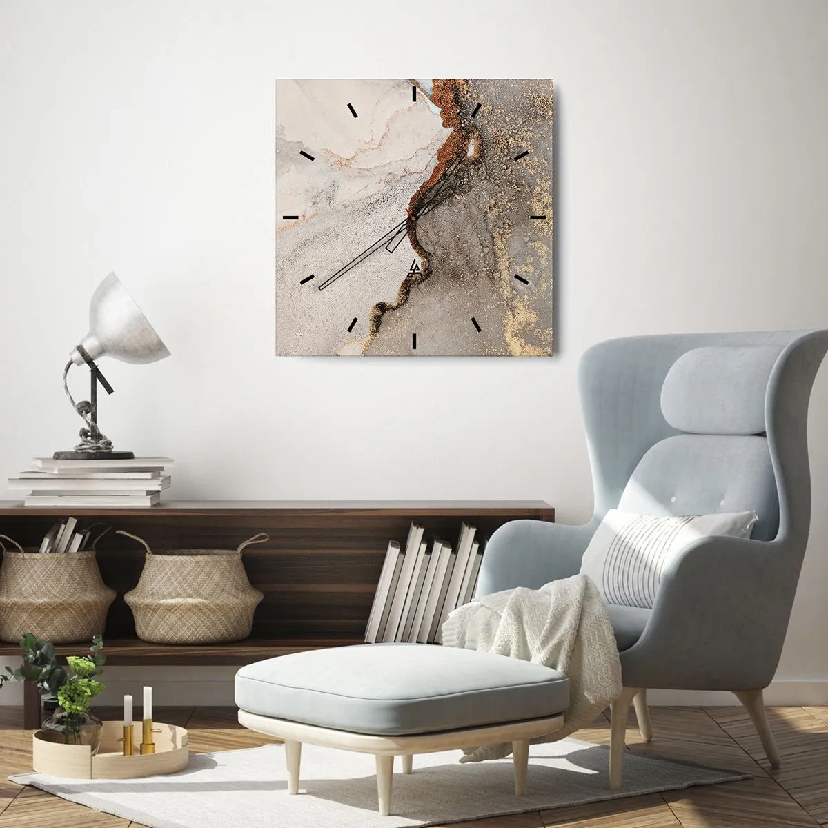 Zegar ścienny - Abstrakcyjny motyw z odcieniami złota i szarości - 30x30cm - Na granicy barw - Nowoczesna dekoracja ścienna do salonu i sypialni ARTTOR