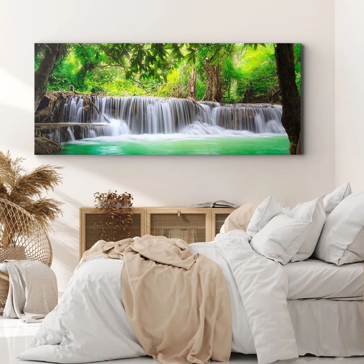 Obraz na płótnie - Kaskada w zieleni - 100x40 cm