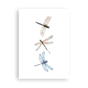 Plakat - Trzy ważki namalowane techniką akwareli - 50x70cm - Ważki nieważkie - Nowoczesna dekoracja ścienna do salonu, kuchni i sypialni ARTTOR