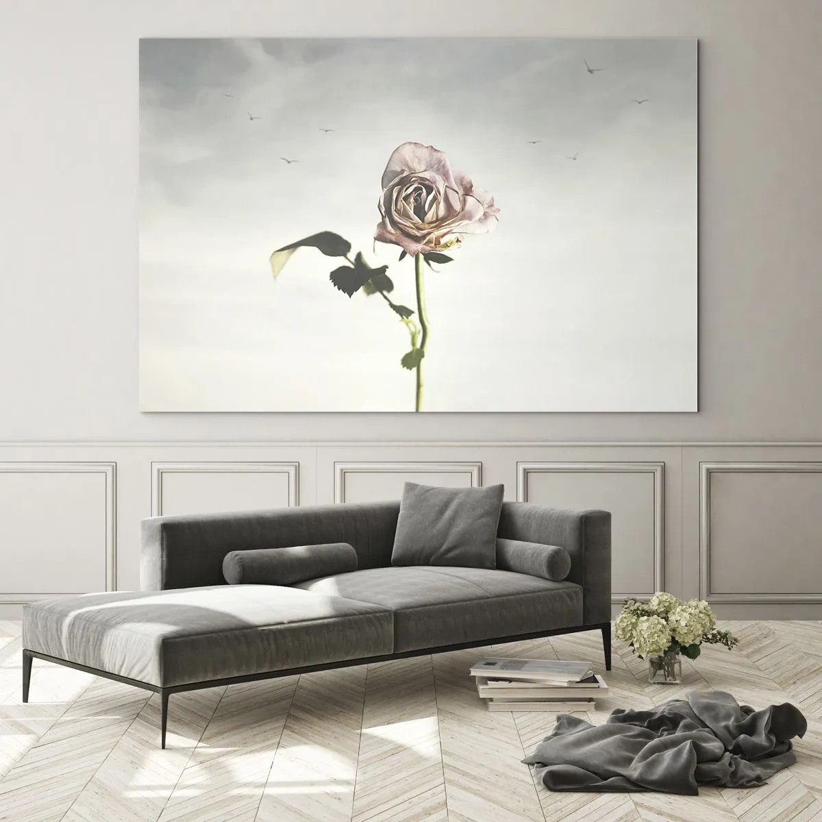 Obraz na szkle - Delikatna róża na tle nieba z lecącymi ptakami - 70x50cm - Powitanie wiosny - Nowoczesna dekoracja ścienna do salonu i sypialni ARTTOR