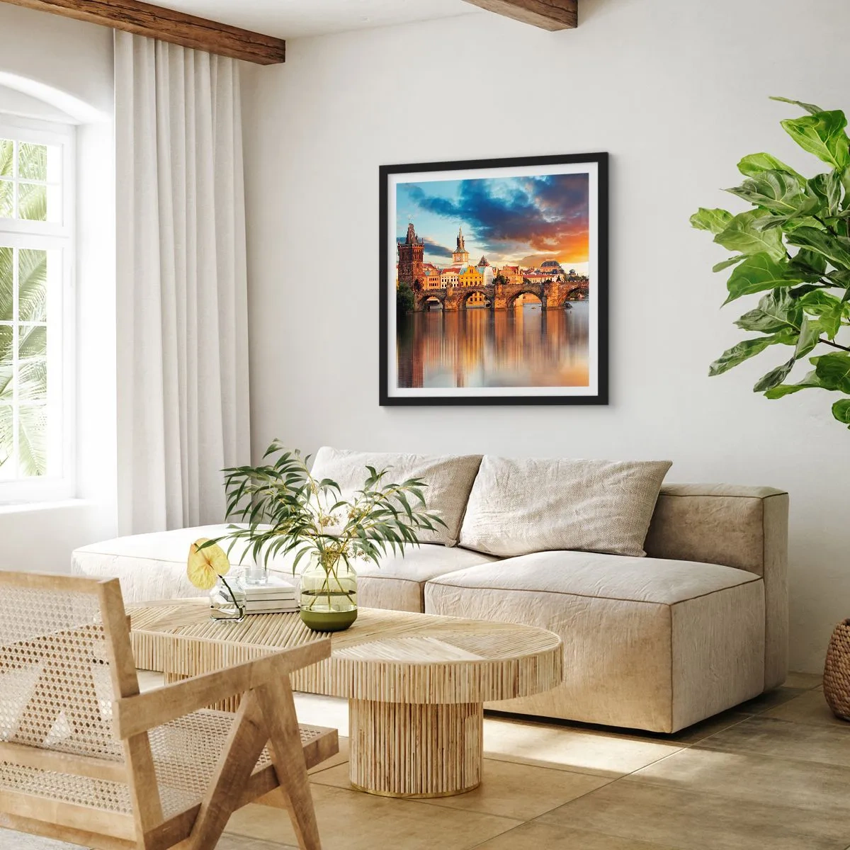 Plakat w czarnej ramie - Piękna od wieków - 40x40 cm