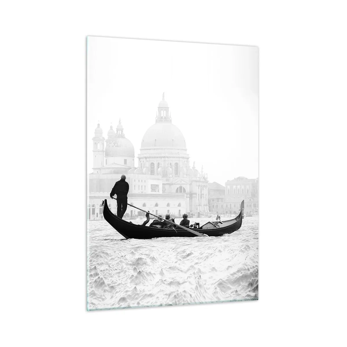 Obraz na szkle - Czarno-biała gondola na tle Wenecji - 50x70cm - Podróż do źródeł piękna - Nowoczesna dekoracja ścienna do salonu, kuchni i sypialni ARTTOR