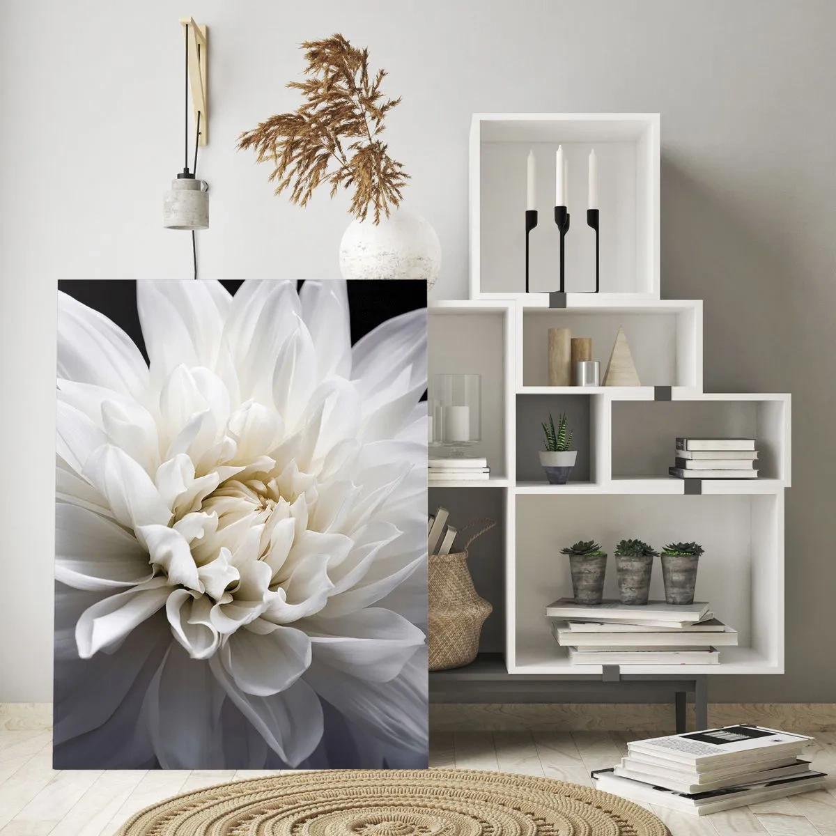 Obraz na szkle - Delikatny biały kwiat na czarnym tle w eleganckiej kompozycji - 80x120cm - Poranek Panny Młodej - Nowoczesna dekoracja ścienna do salonu i sypialni ARTTOR