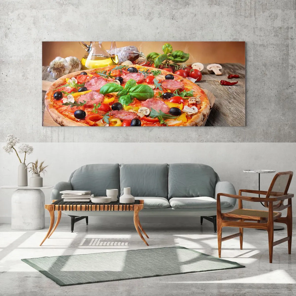 Obraz na szkle - Apetyczna pizza na drewnianym stole z dodatkami - 160x50cm - Z prawdziwie włoskim smakiem - Nowoczesna dekoracja ścienna do salonu i sypialni ARTTOR