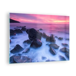 Obraz na szkle - Fale rozbijające się o skały o zachodzie słońca - 70x50cm - Narodziny w blasku i mgle - Nowoczesna dekoracja ścienna do salonu i sypialni ARTTOR