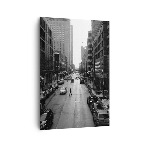 Obraz na płótnie - Czarno-biała ulica w środku miasta z samochodami i pieszymi - 70x100cm - Kolejny dzień jak co dzień - Nowoczesna dekoracja ścienna do salonu i sypialni ARTTOR