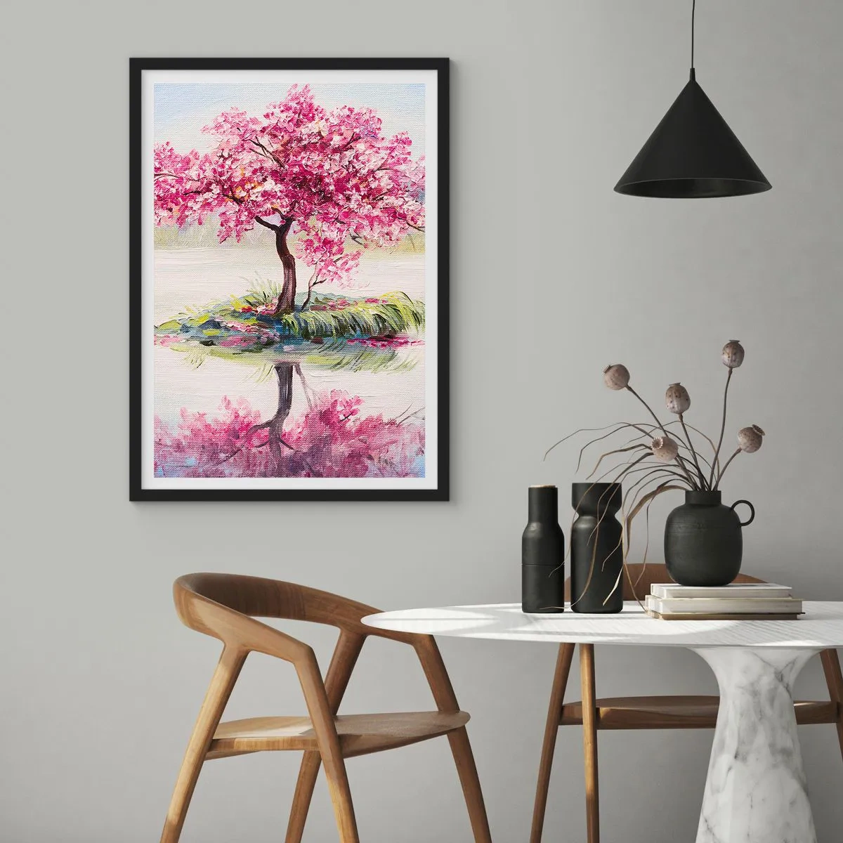 Plakat w czarnej ramie - Drzewo wiśniowe nad spokojnym jeziorem - 50x70cm - Święto wiosny - Nowoczesna dekoracja ścienna do salonu i sypialni ARTTOR