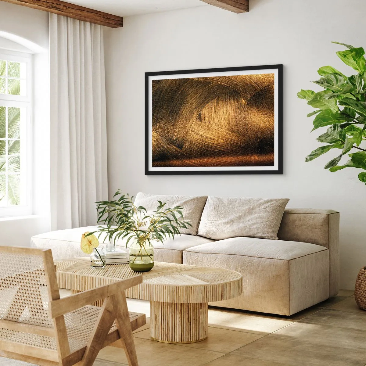 Plakat w czarnej ramie - Złote abstrakcyjne pociągnięcia pędzla - 100x70cm - W złotym labiryncie - Nowoczesna dekoracja ścienna do salonu i sypialni ARTTOR