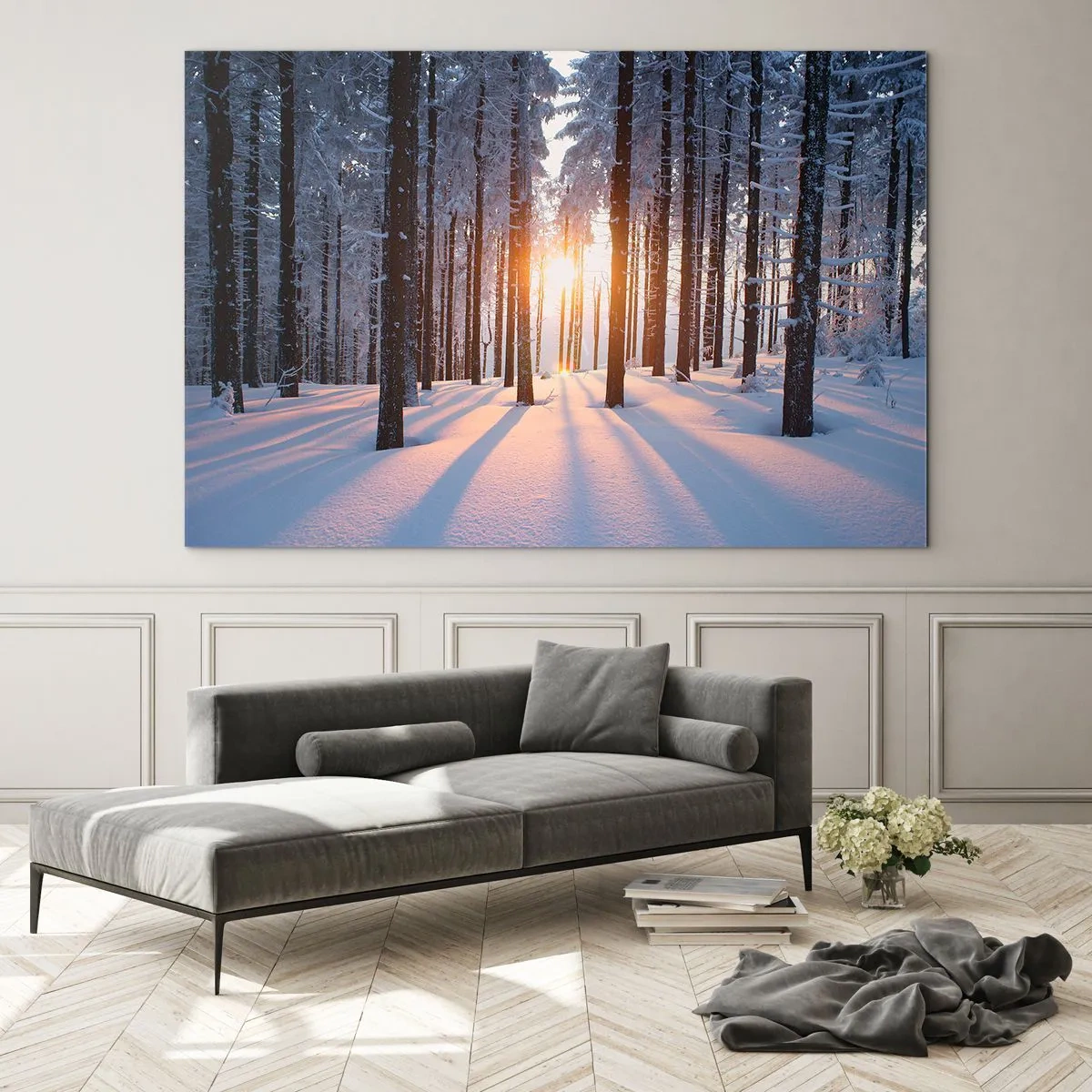 Obraz na szkle - Zimowy las z promieniami słońca przebijającymi przez drzewa - 70x50cm - Wyraźnie czarno na białym - Nowoczesna dekoracja ścienna do salonu i sypialni ARTTOR