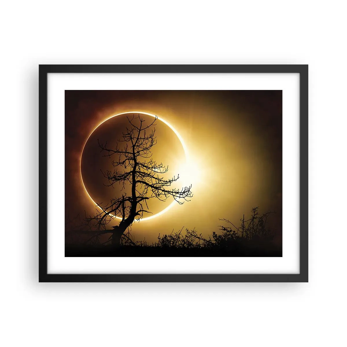 Plakat w czarnej ramie - Całkowite zaćmienie - 50x40 cm
