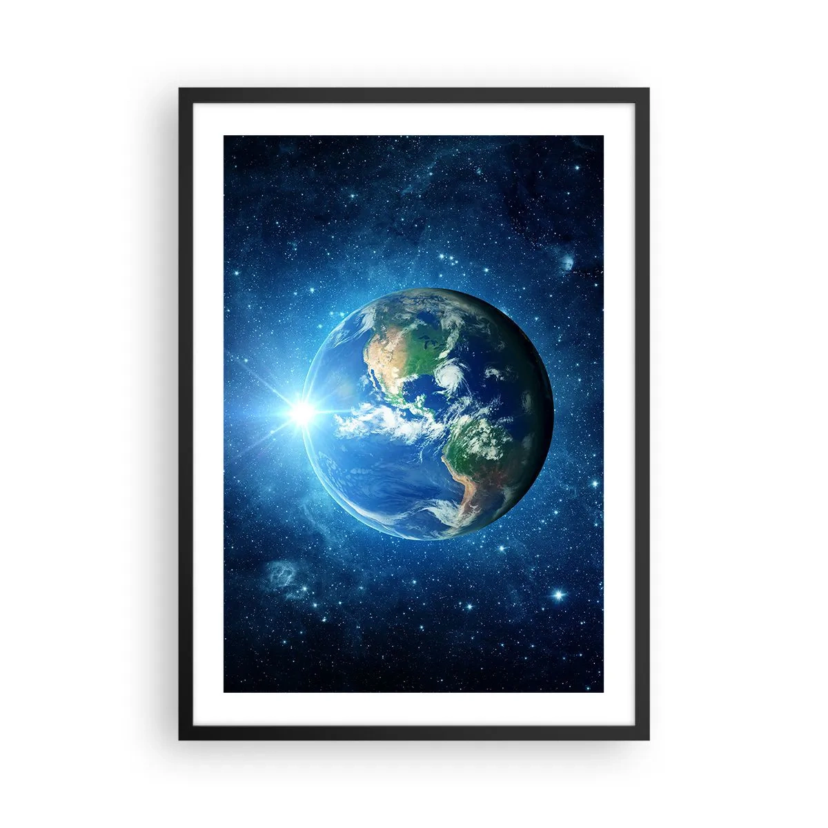 Plakat w czarnej ramie - Widok Ziemi z kosmosu na tle gwiazd - 50x70cm - Jesteśmy w niebie - Nowoczesna dekoracja ścienna do salonu i sypialni ARTTOR