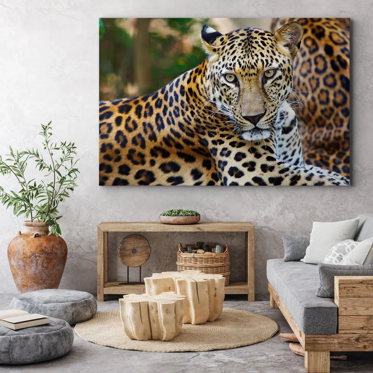 Obraz na płótnie - Jaguar odpoczywający w naturalnym otoczeniu z zielonym tłem. - 70x50cm - Dziki i spokojny - Nowoczesna dekoracja ścienna do salonu i sypialni ARTTOR