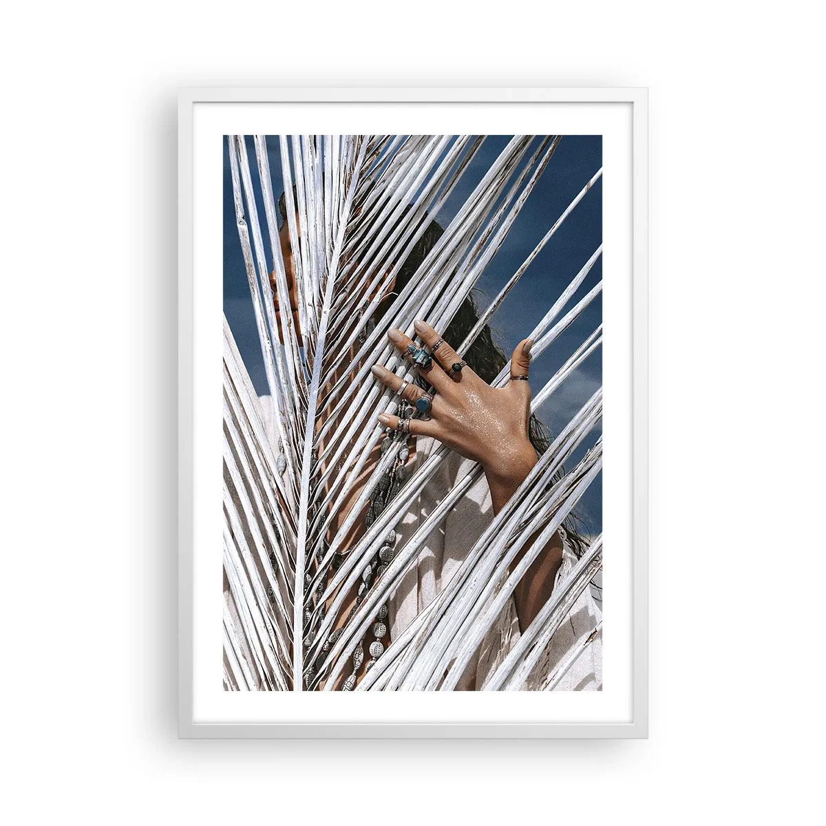 Plakat w białej ramie - Dziewczyna szamana? - 50x70 cm