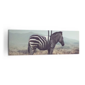 Obraz na płótnie - Surrealistyczna zebra na tle trawiastego krajobrazu - 160x50cm - Uwaga! Usterka - Nowoczesna dekoracja ścienna do salonu i sypialni ARTTOR
