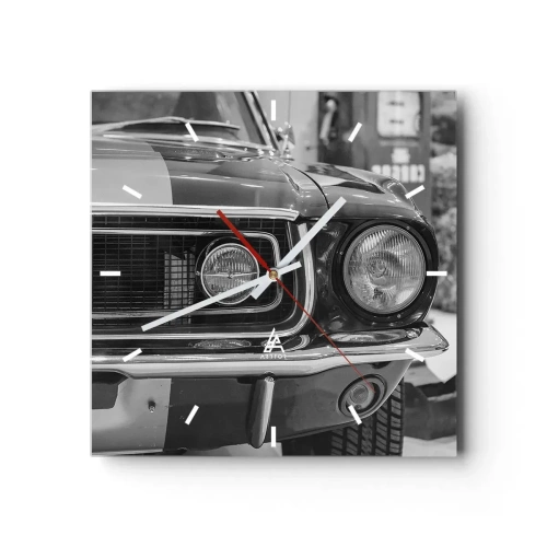 Zegar ścienny - Czarno-biała maska klasycznego samochodu - 30x30cm - Ostra jazda - Nowoczesna dekoracja ścienna do salonu i sypialni ARTTOR