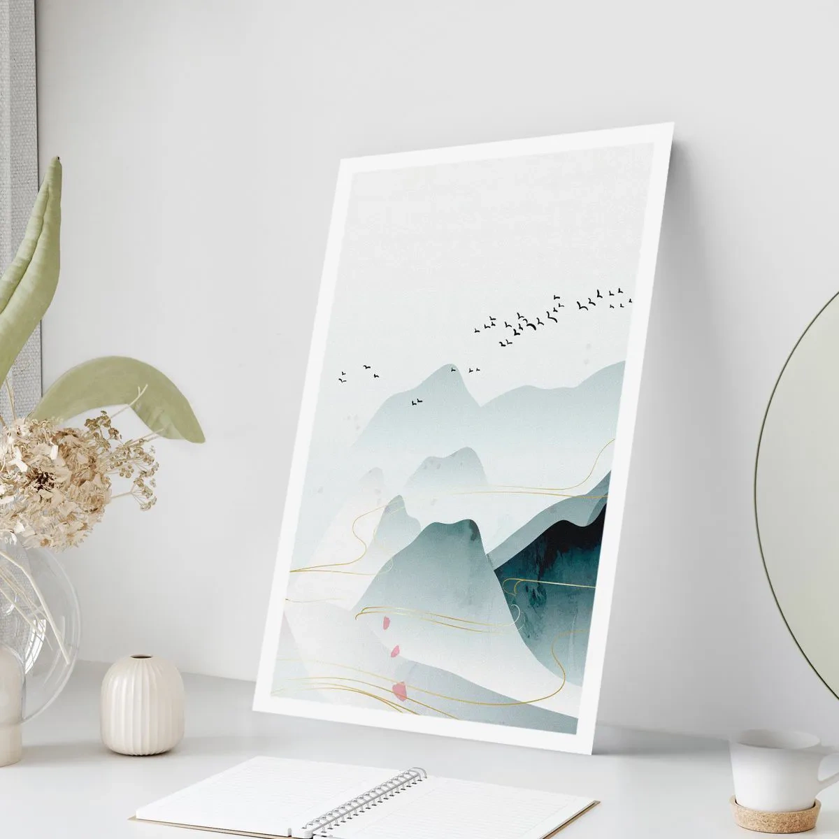 Plakat - Delikatne góry i ptaki w minimalistycznej kompozycji - 50x70cm - Ponad szczytami - Nowoczesna dekoracja ścienna do salonu, kuchni i sypialni ARTTOR