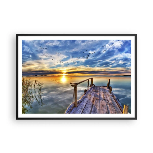 Plakat w czarnej ramie - Drewniany pomost nad jeziorem o zachodzie słońca - 100x70cm - Wiatr idzie na spoczynek - Nowoczesna dekoracja ścienna do salonu i sypialni ARTTOR