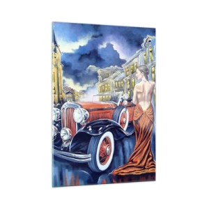 Obraz na szkle - Kobieta w eleganckiej sukni obok klasycznego samochodu - 50x70cm - Nokturn w błękicie i koralu - Nowoczesna dekoracja ścienna do salonu, kuchni i sypialni ARTTOR